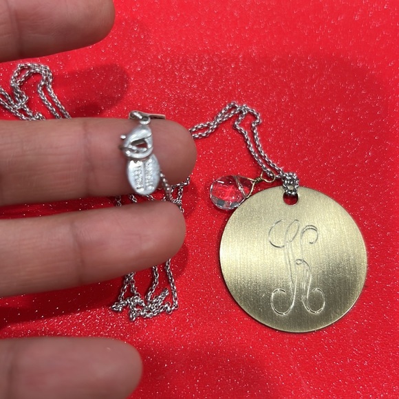 DANIELLE STEVENS LONG NECKLACE WITH A K LETTER PENDANT. - Picture 4 of 6